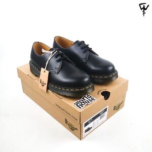 Unisex Dr Martens 1461 Smooth Leather Oxford Shoes Black — Smooth Leather